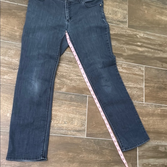 Chico's Ankle Cropped Jeans set of 3 pairs in Blue and Gray - Picture 15 of 16